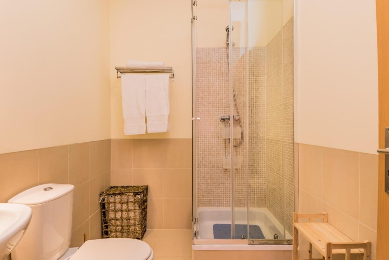 New !! Two Bedroom - Banda Musical *